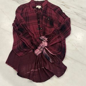 VINTAGE HAVANA women’s size medium plaid button down shirt